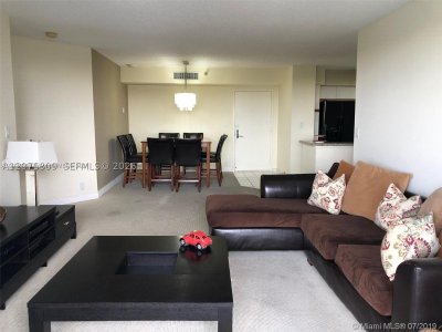 Comprar apartamento en Mystic Pointe 500 1008