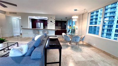 Aluguel de apartamento no Alexander Towers 1101