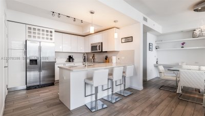 Comprar apartamento no Nine at Mary Brickell Village 2004