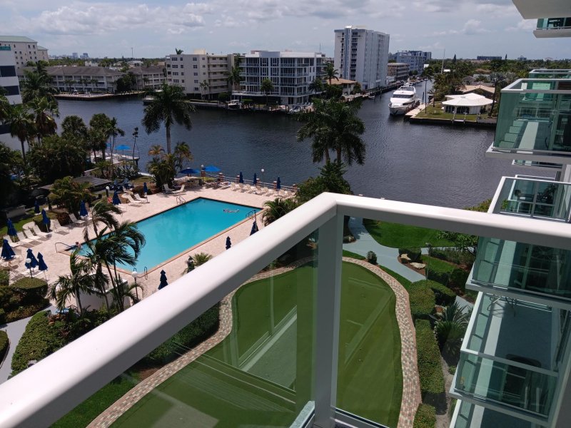 Condo for sale at Coral Ridge Towers 620
