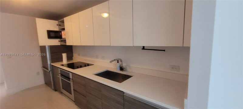 Alquiler de apartamento en 1100 Millecento 3105