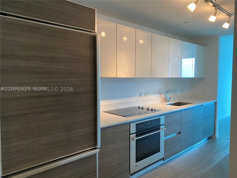 Alquiler de apartamento en 1100 Millecento 3105
