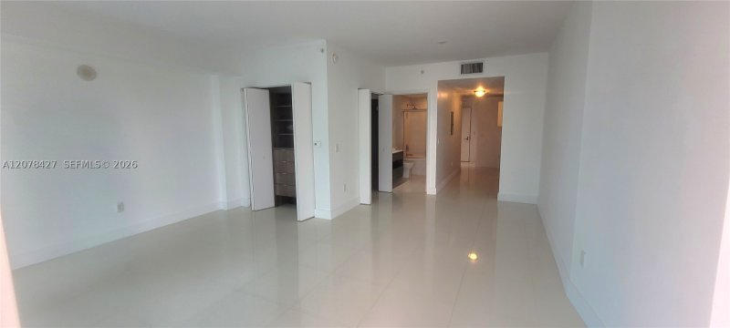 Alquiler de apartamento en 1100 Millecento 3105