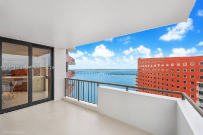 Aluguel de apartamento no Villa Regina PH106