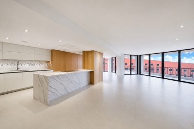 Villa Regina Apt #PH106