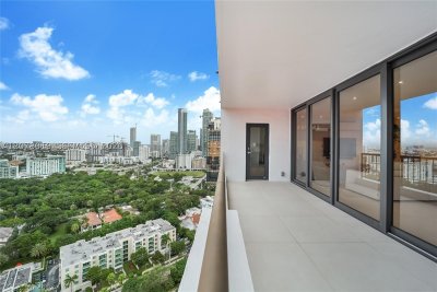 Aluguel de apartamento no Villa Regina PH106