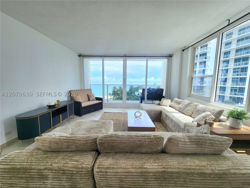 Alquiler de apartamento en Alexander Towers 621