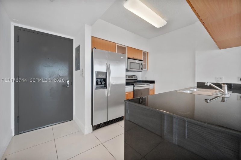 Condo for sale at Opera Tower 4011