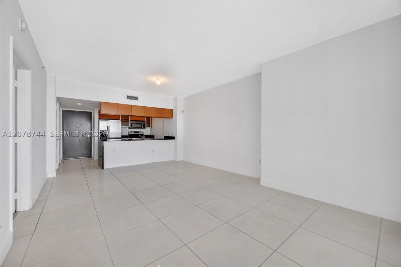 Condo for sale at Opera Tower 4011