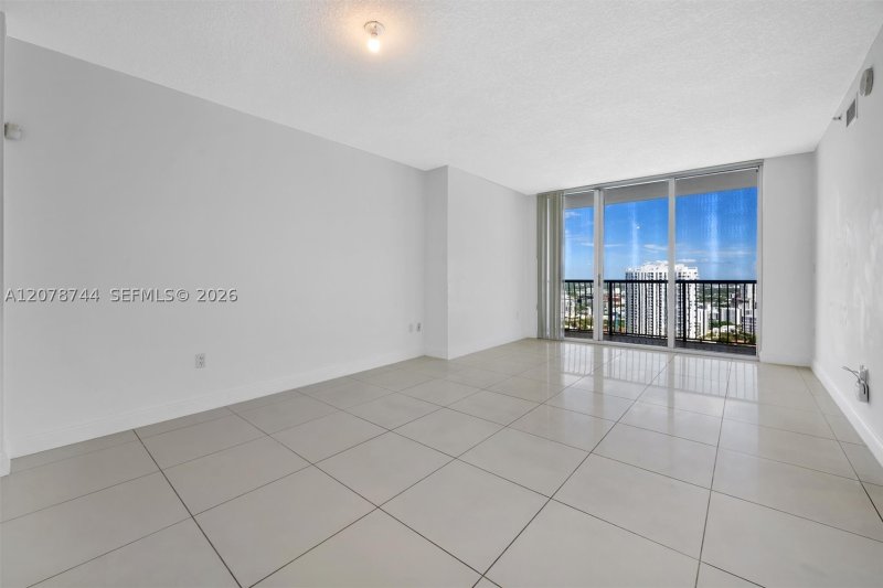 Condo for sale at Opera Tower 4011