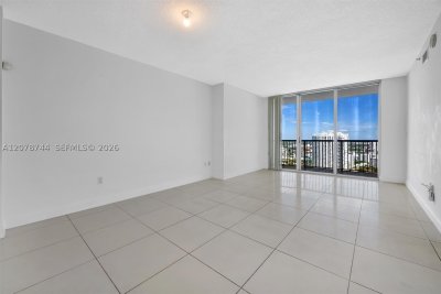 Comprar apartamento en Opera Tower 4011