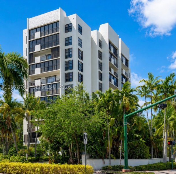Condo for sale at Palms of Key Biscayne 5C