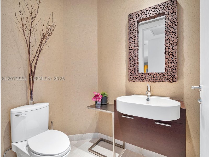 Apartment for rent at Grovenor House 2106