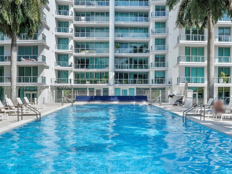 Alquiler de apartamento en Grovenor House 2106