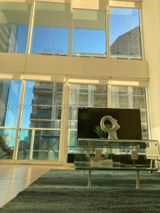 Aluguel de apartamento no Brickell on the River South 1204