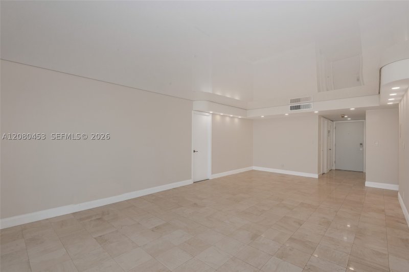 Apartment for rent at La Mer Estates 1807