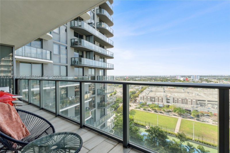 Apartment for rent at Hyde Midtown 1612