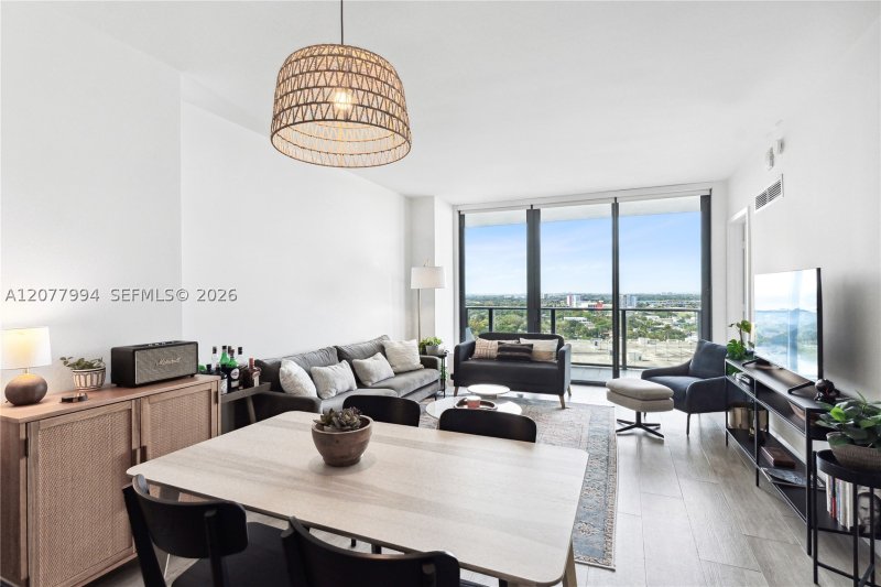 Apartment for rent at Hyde Midtown 1612
