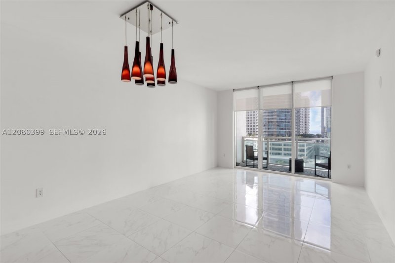 Comprar apartamento no The Plaza Tower I 2203