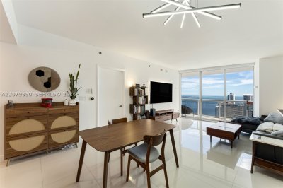 Comprar apartamento no Icon Brickell Tower II 4709