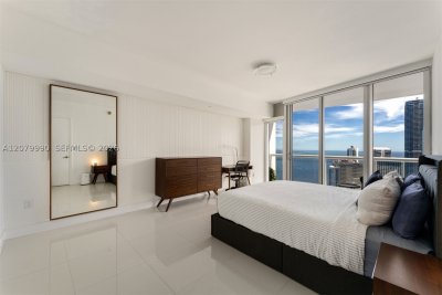 Comprar apartamento no Icon Brickell Tower II 4709