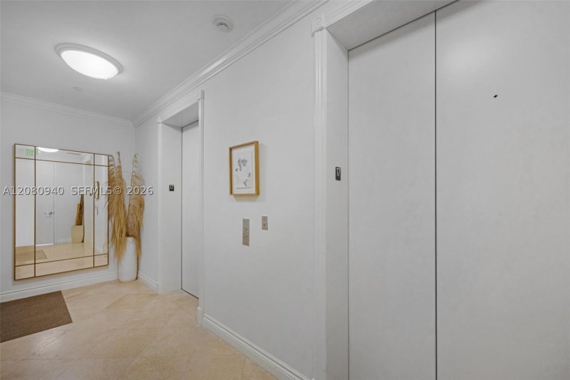 Alquiler de apartamento en Continuum I South 1709