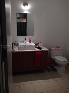 Alquiler de apartamento en Midtown Miami 4 H2803