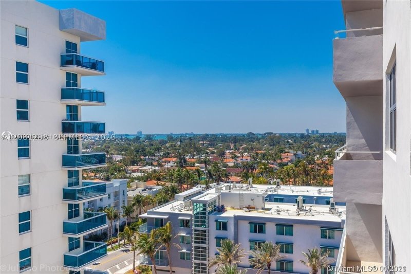 Apartment for rent at Four Winds Condo 1006