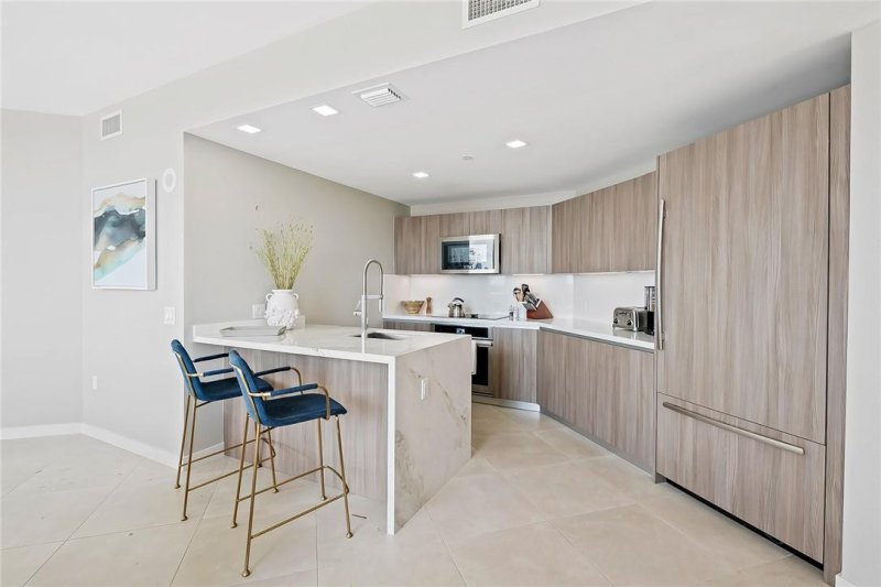 Apartment for rent at Tiffany House 508