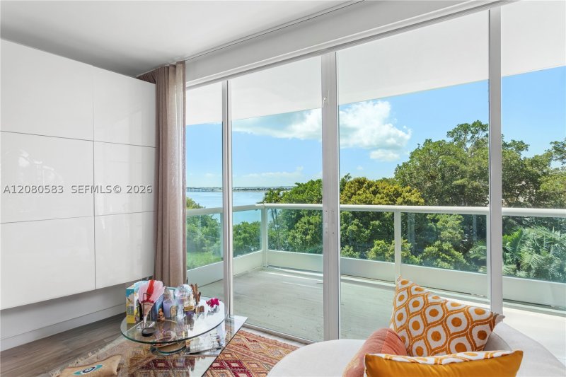 Apartment for rent at Bristol Tower 503