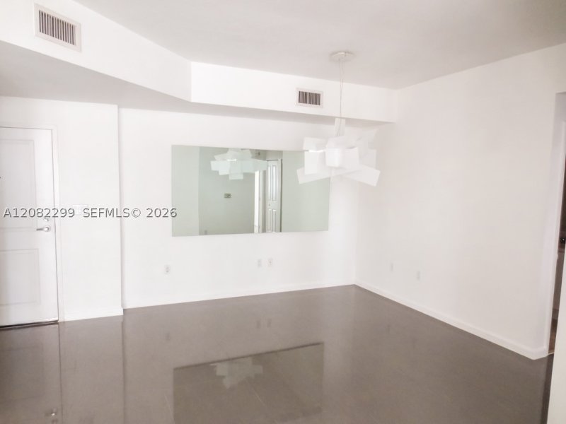 Apartment for rent at 360 Condominium West 606