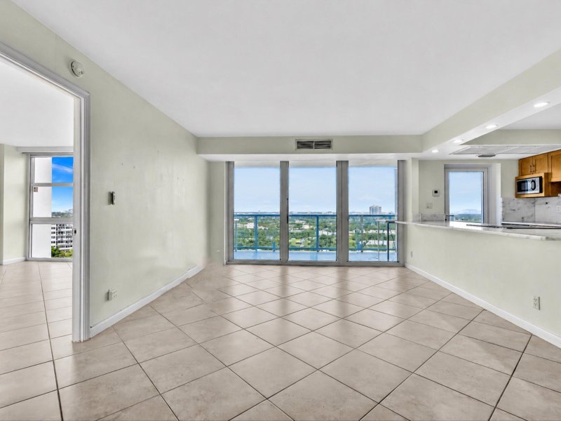 Condo for sale at Vantage View 1105