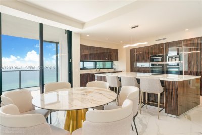 Aluguel de apartamento no Porsche Design Tower 1901