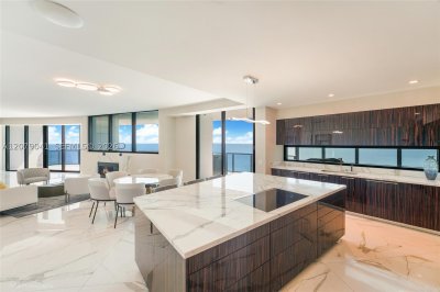 Aluguel de apartamento no Porsche Design Tower 1901