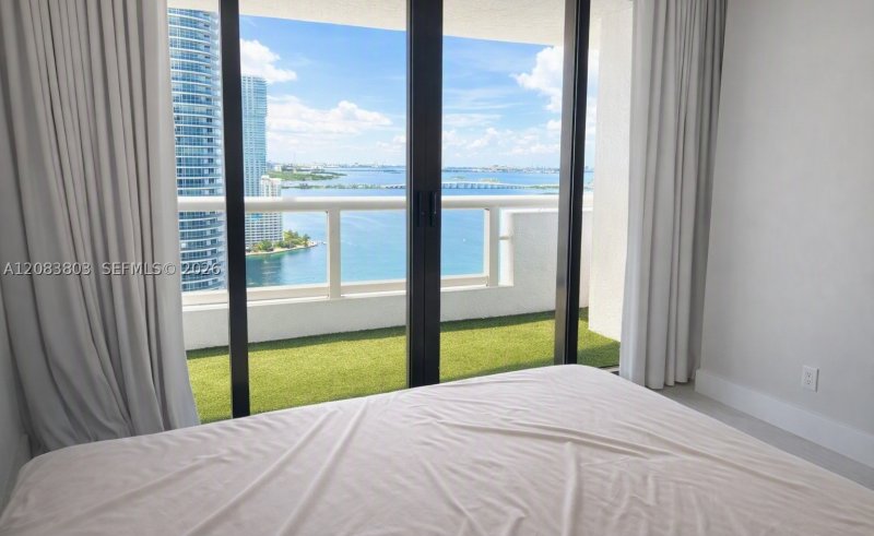 Aluguel de apartamento no The Grand A-3750