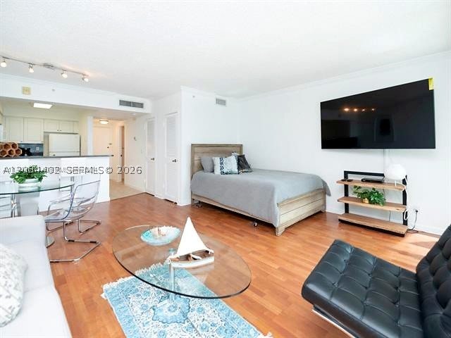 Property photo # 4