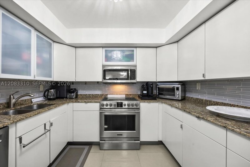 Condo for sale at Oceanview Park 709