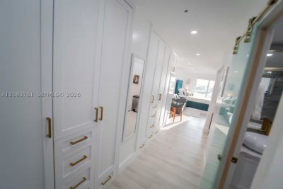 Aluguel de apartamento no Bayshore Yacht Tennis Club 903