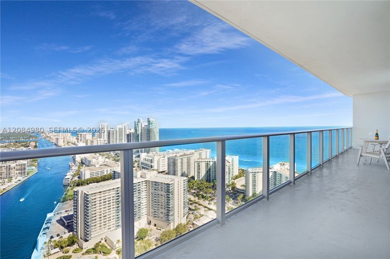 Condo for sale at Hyde Beach House R3302