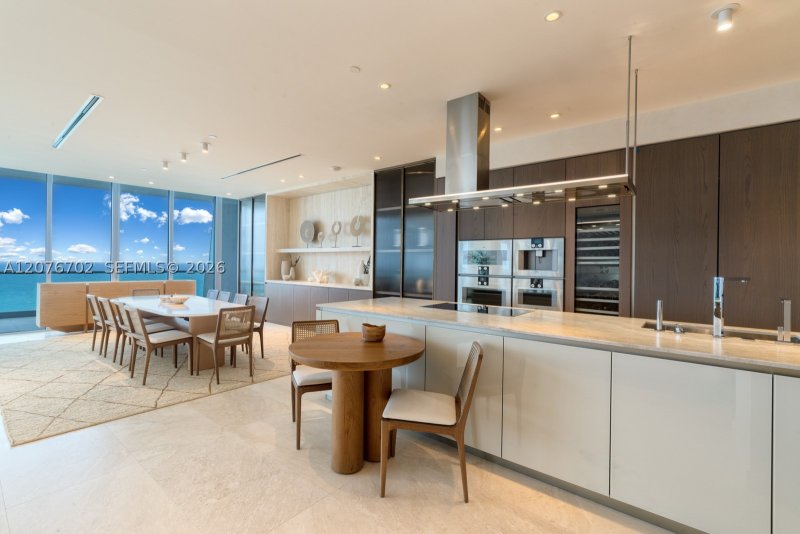 Condo for sale at Turnberry Ocean Club 2301