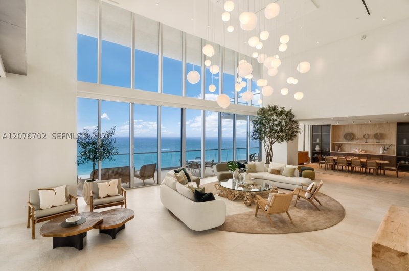 Condo for sale at Turnberry Ocean Club 2301