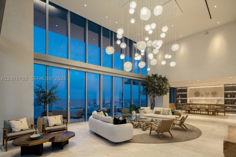Condo for sale at Turnberry Ocean Club 2301
