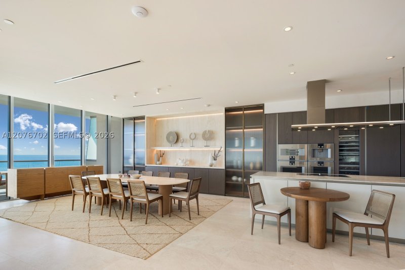 Condo for sale at Turnberry Ocean Club 2301