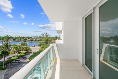 Comprar apartamento no Carriage Club South 5E