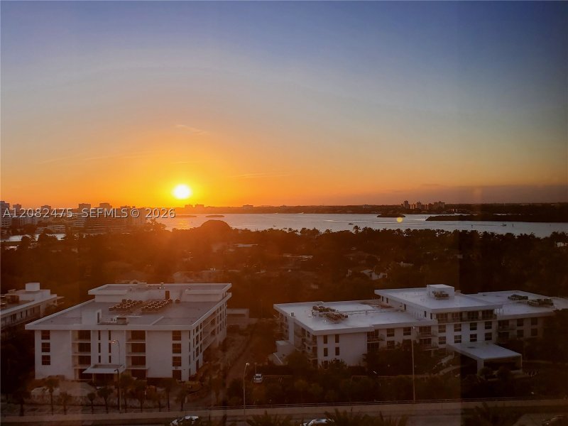 Condo for sale at Harbour House 523