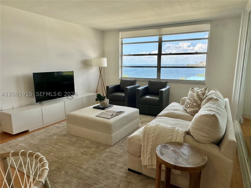 Apartment for rent at Brickell Biscayne 7H