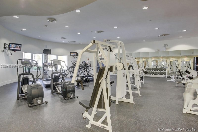 Condo for sale at 5600 Collins 5B