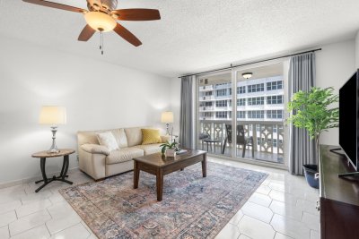 Aluguel de apartamento no Imperial Towers 703