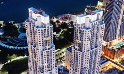 Vizcayne South Tower Apt #2702