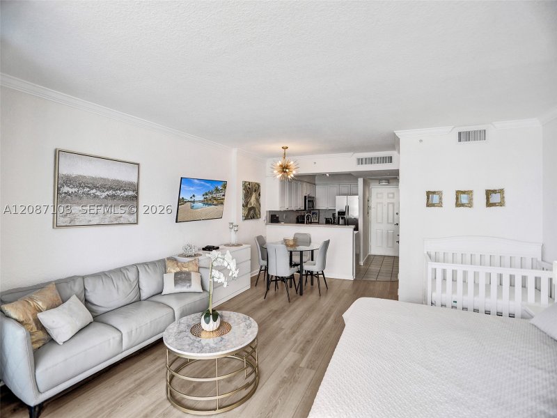 Property photo # 6